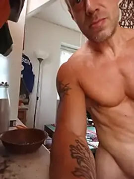 AthleticWomenizer2 Webcam-Show