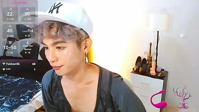 WildestTwink webcam show