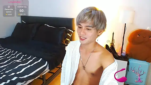 แชท XXX สดของ WildestTwink