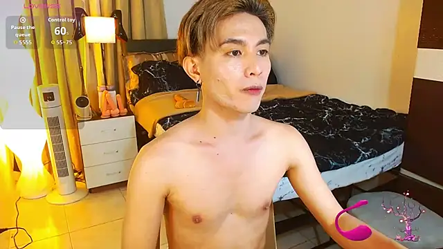 WildestTwink 网络视讯表演