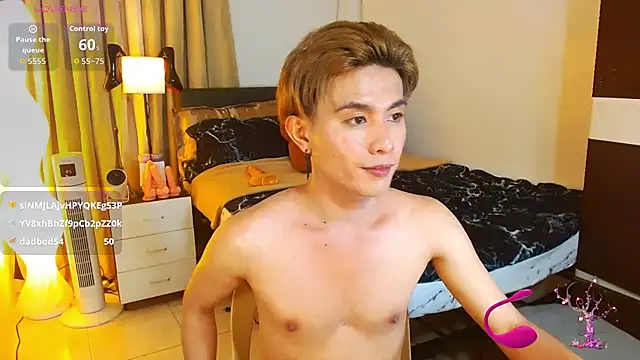 WildestTwink 网络视讯表演