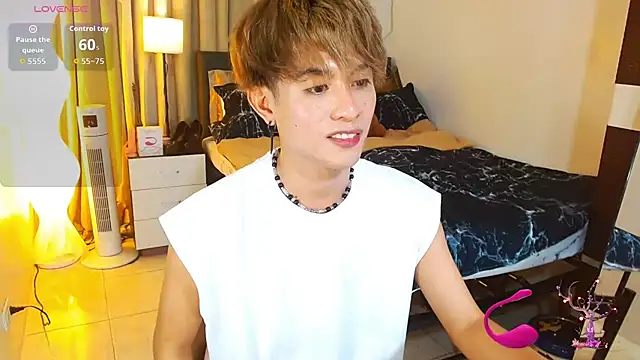 WildestTwink 网络视讯表演
