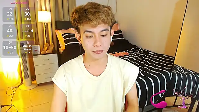 WildestTwink 网络视讯表演