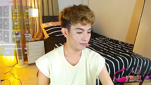 WildestTwink 网络视讯表演