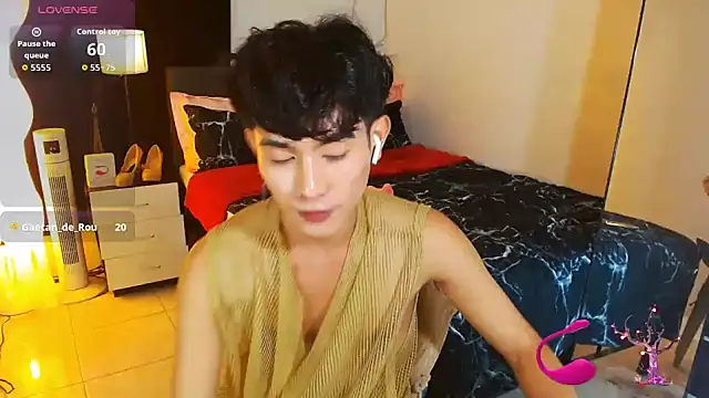 WildestTwink Show in webcam