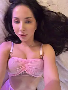 NotsoAmateur Live XXX-chat