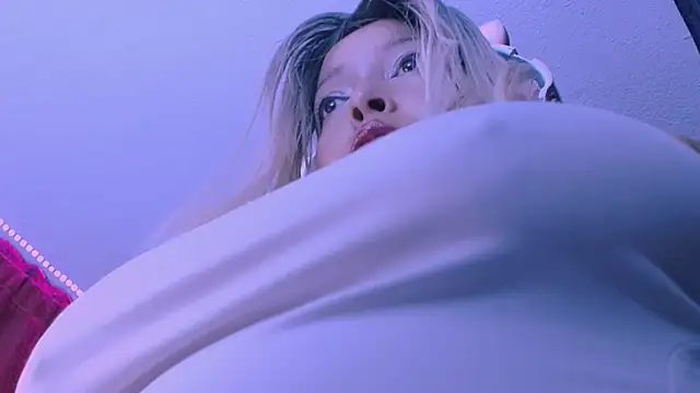 Honey_Lucy1 라이브 XXX 채팅