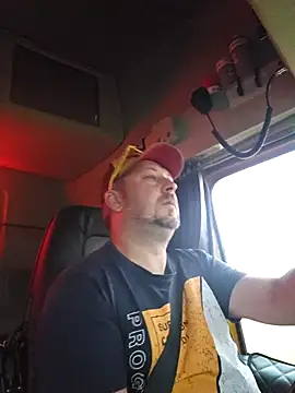הופעת וובקאם של ktmtom247