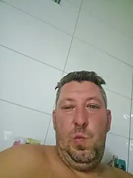 Webkamerová show ktmtom247