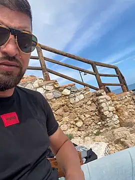 Jesssexboy: διαδικτυακό σόου στην κάμερα