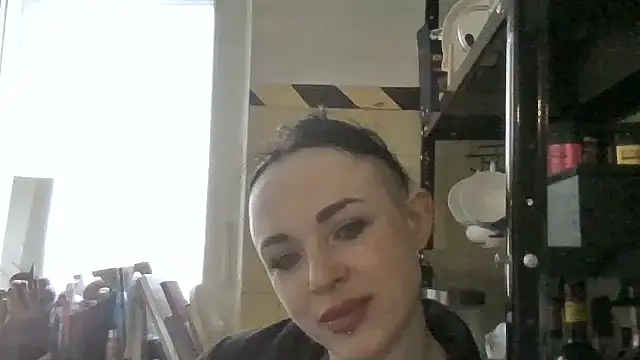 Phòng Chat Trực Tiếp Trinsy_Love