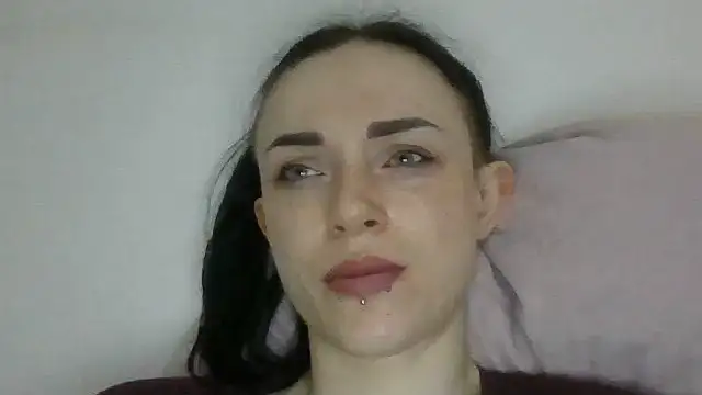 Trinsy_Love Chat XXX live
