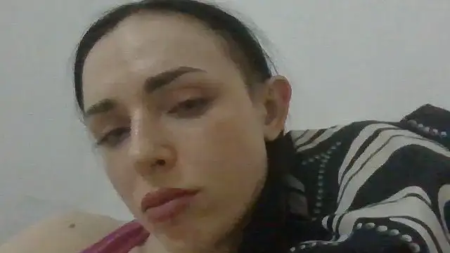 Chat XXX ao vivo de Trinsy_Love