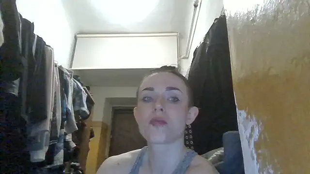 Chat XXX en directo de Trinsy_Love