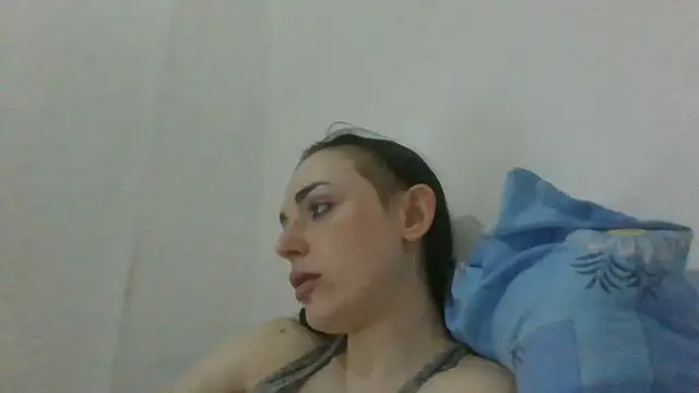 Trinsy_Love XXX чат на живо