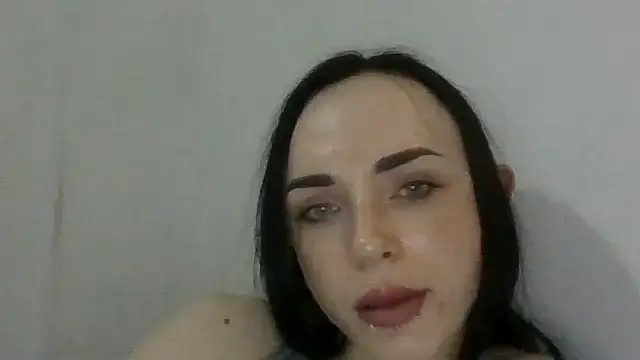 Trinsy_Love's Live XXX Chat