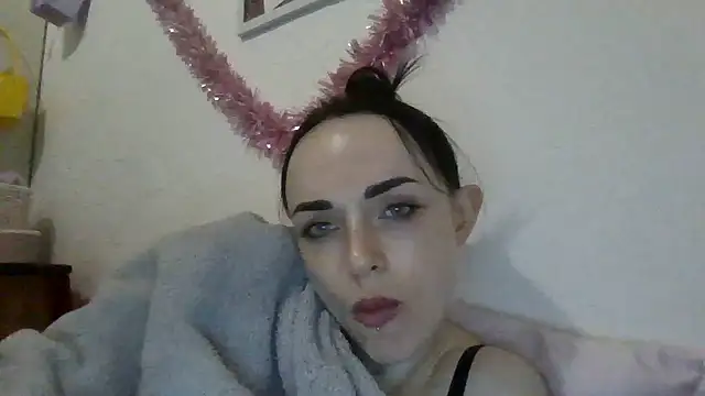 Chat +18 de Trinsy_Love ao vivo
