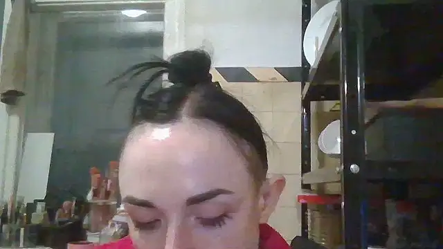 Chat +18 de Trinsy_Love ao vivo