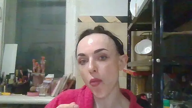 Trinsy_Love Chat XXX in diretta