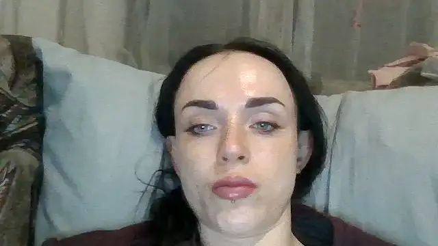 Trinsy_Love Chat XXX in diretta