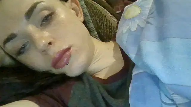 Czat XXX na żywo – Trinsy_Love