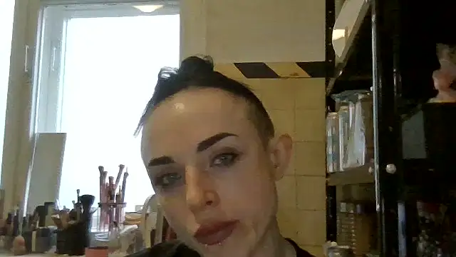 Trinsy_Love: απευθείας συνομιλία ΧΧΧ