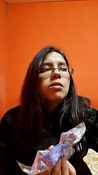 ห้องแชทสดของ rposhta1991