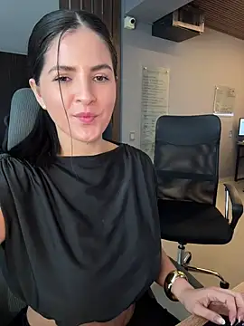 Carolina_Novoa Adlı Modelin Canlı XXX Sohbeti
