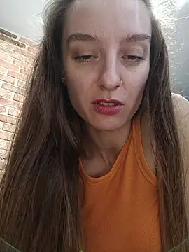 SluttyBanana's Live XXX Chat