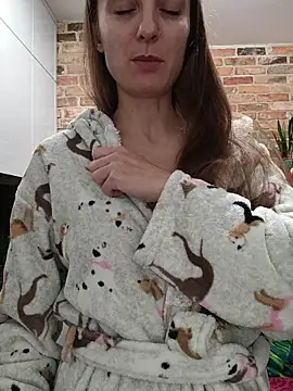 Chat +18 de SluttyBanana ao vivo