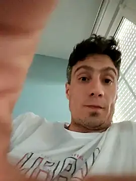 yupimund10's Webcam Show