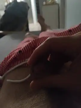 yupimund10's Webcam Show