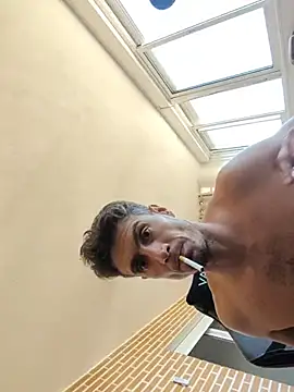 yupimund10 webcam show
