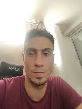 yupimund10 Show in webcam