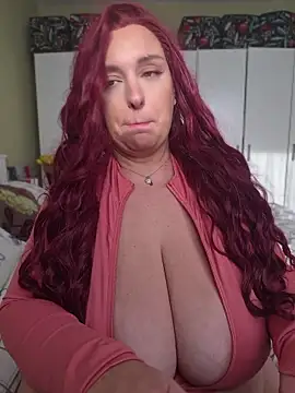 GoldCurves Show Webcam