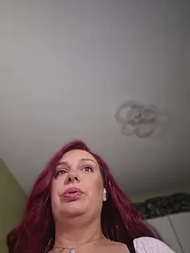 GoldCurves' Live XXX Chat