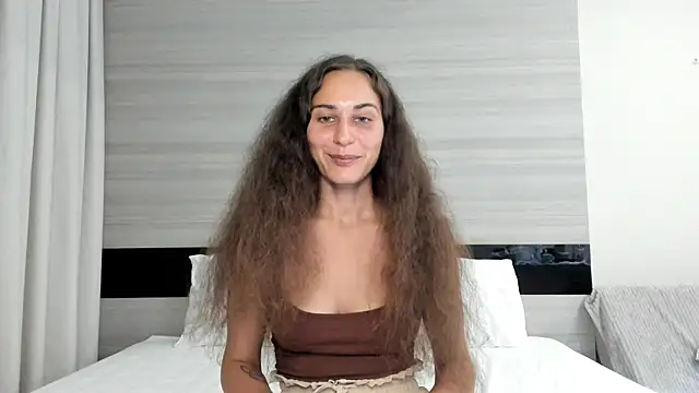 juliamoore1's Live Chat Room