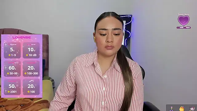ReyleDoll Chat XXX in diretta