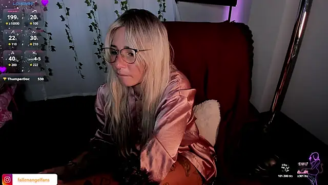 XXX chat uživo modela Fallengangel