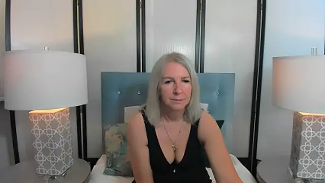 EricaTop's Live XXX Chat