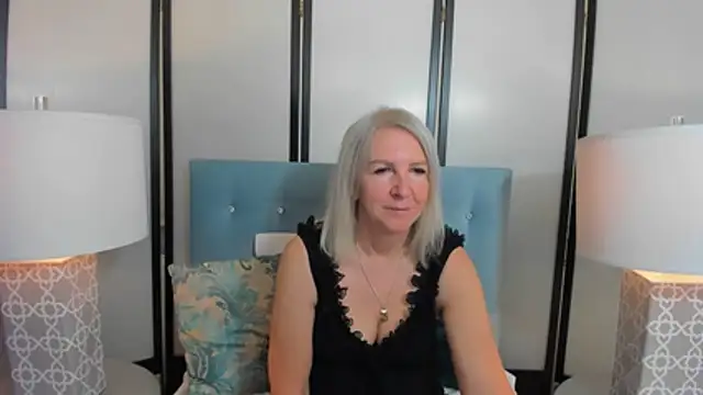 EricaTop's Live XXX Chat