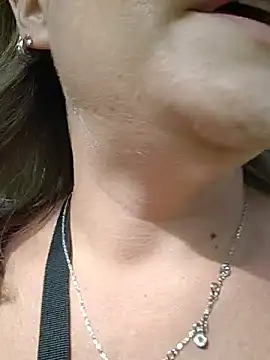 SwedishJennifer Webcam Show
