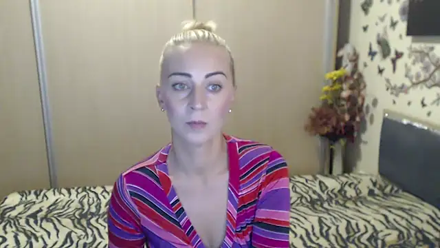 Show de MirabelaSweet na webcam