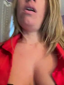 MiraKisss' Webcam Show