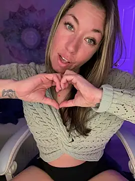 MiraKisss' Webcam Show