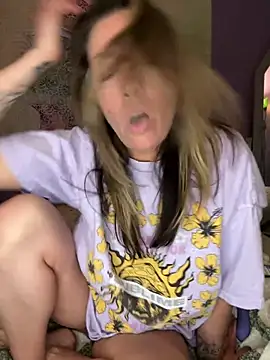MiraKisss' Webcam Show