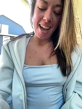 MiraKisss' Webcam Show
