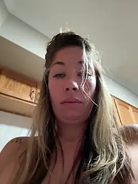 MiraKisss' Webcam Show