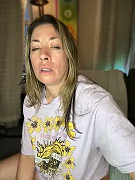MiraKisss Шоу с уебкамера