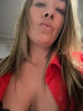 MiraKisss' Webcam Show